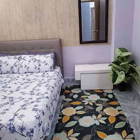 Homestay Lestari Klia Sepang Zewnętrze zdjęcie