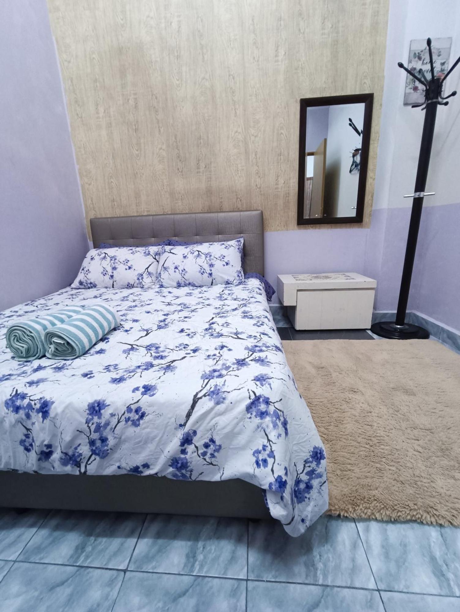 Homestay Lestari Klia Sepang Zewnętrze zdjęcie
