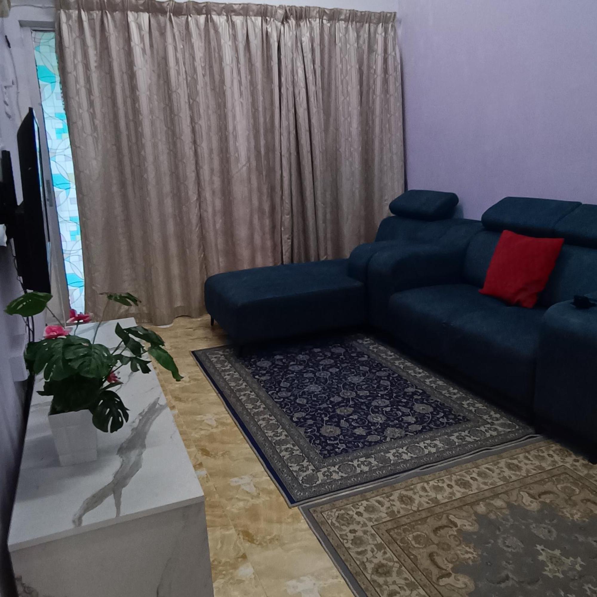 Homestay Lestari Klia Sepang Zewnętrze zdjęcie